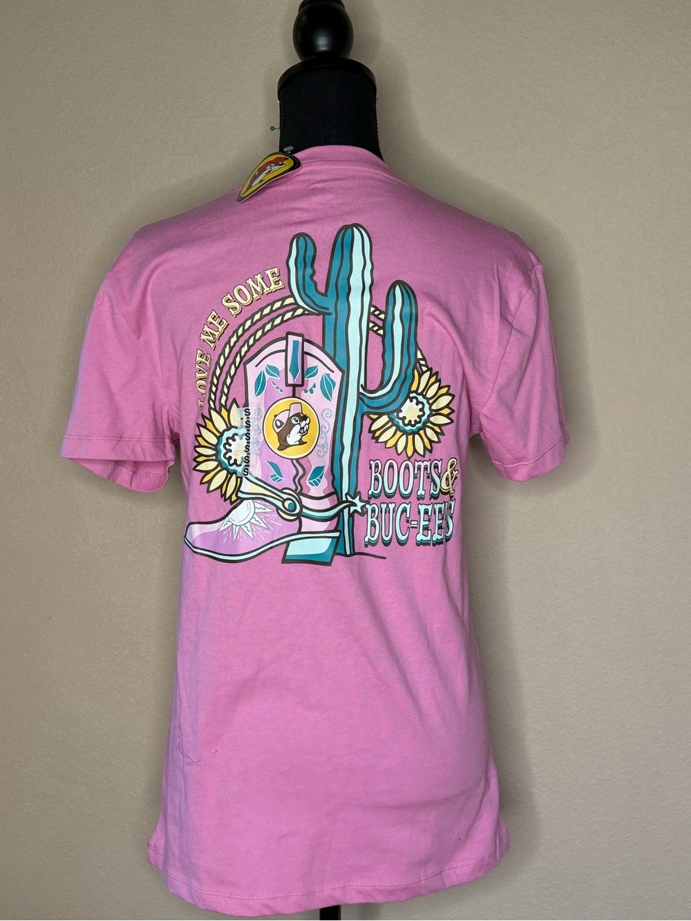Women’s Pink Short Sleeve Graphic Tee - Boots & Buckets Motif Buc-ee’s sz S